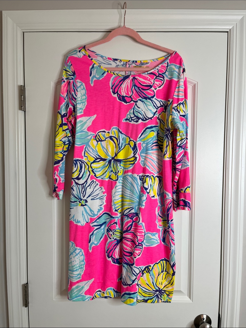 Lily Pulitzer-Women's Boatneck, T-Shirt Shift Dress in vibrant pinks & blues-XL